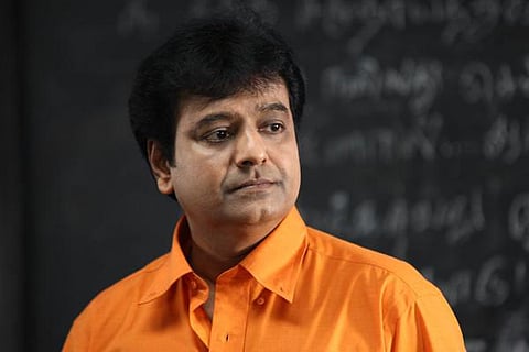 கட் ஆவதில் காமெடி முன்னிலை: நடிகர் விவேக் வேதனை