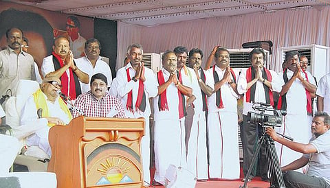 ஜாதி, சமயமற்ற சமநிலையை உருவாக்குவோம்: கடலூர் கூட்டத்தில் கருணாநிதி உறுதி