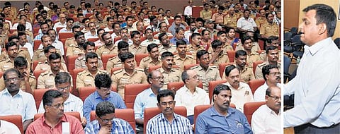 சென்னையில் தேர்தலை கண்காணிக்க கூடுதலாக 32 குழுக்கள் உருவாக்கம்: மாவட்ட தேர்தல் ஆணையர் தகவல்