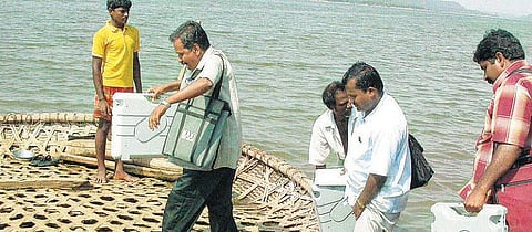 அரசியல் பழகு: போடுங்கம்மா ஓட்டு!