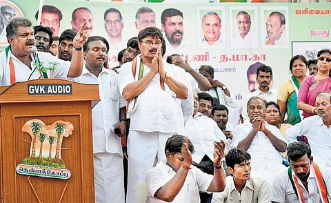 அதிமுகவை வீழ்த்தாவிட்டால் தமிழகத்தை காப்பாற்ற முடியாது: ஜி.கே.வாசன் கருத்து