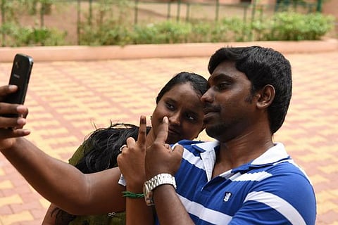 வாக்களித்தவர்களுக்கு தனியார் நிறுவனங்கள் சலுகை