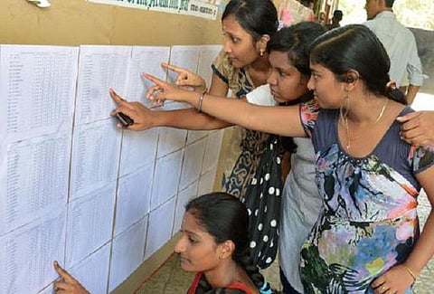 பிளஸ் 2 தேர்வு: தமிழில் நால்வர் மாநில அளவில் முதலிடம்