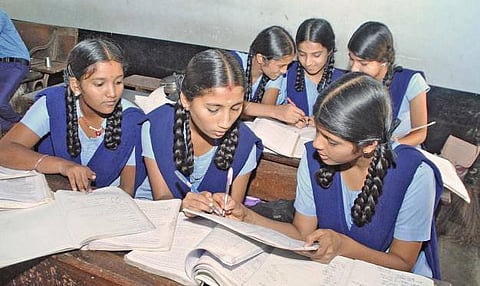 கணிதம், அறிவியல் பாடங்களில் சென்டம் குறைந்தது ஏன்?
