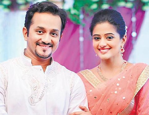 நடிகை பிரியாமணி - முஸ்தபா ராஜ் திருமண நிச்சயதார்த்தம்: பெங்களூருவில் நடந்தது