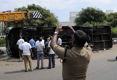 அதிக விபத்து நடக்கும் இடங்களில் மேம்பாலம், சுரங்கப் பாதை அமைக்க முடிவு