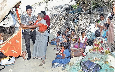 வாழ்வியல் ஒழுக்க நெறிகளை போதிக்கும் தாலாட்டுப் பாடல்கள் அழிந்து வரும் அவலம்: ஆவணப்படுத்தி ஒலிபரப்புகிறது மதுரை வானொலி
