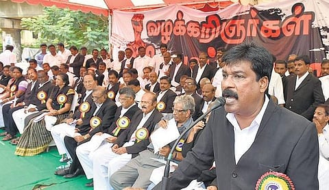 புதிய சட்ட திருத்தங்களின்படி வழக்கறிஞர்கள் மீது எந்த நடவடிக்கையும் எடுக்கப்படாது: தலைமை நீதிபதி உறுதி