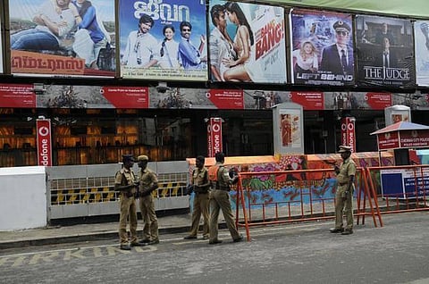 மல்டிப்ளக்ஸில் கட்டணமில்லா குடிநீர்: சினிமா ஆர்வலரின் விழிப்புணர்வுப் பதிவு