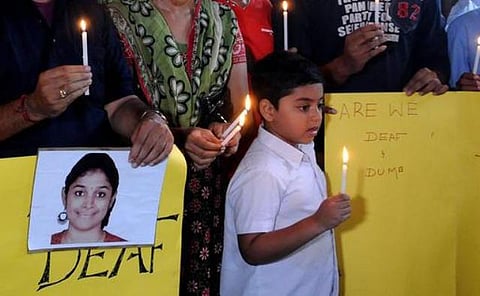 நுங்கம்பாக்கம் காவல் நிலையத்துக்கு வழக்கு மாற்றம்: சுவாதி குடும்பத்தினரிடம் விசாரணை - தனிப்படை போலீஸார் தீவிரம்