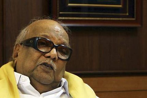 தொழில்நுட்பம் பறக்கும் காலத்தில் சைக்கிளில் போலீஸ் ரோந்தா?- கருணாநிதி விமர்சனம்