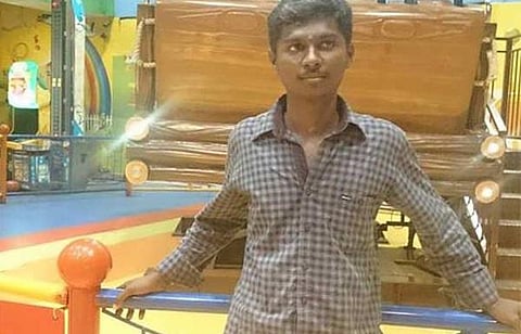 ராம்குமாரின் பேஸ்புக் பக்கத்தை முடக்காத போலீஸார்