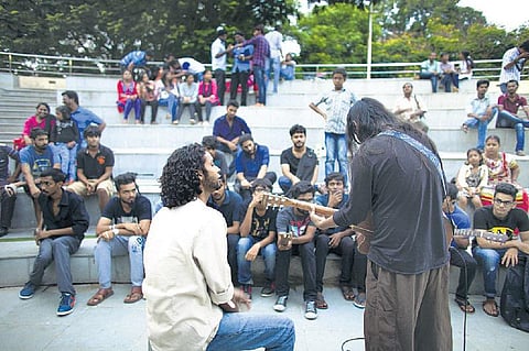 இசையை சுவாசிக்கும் "கெட்ட பசங்க"!