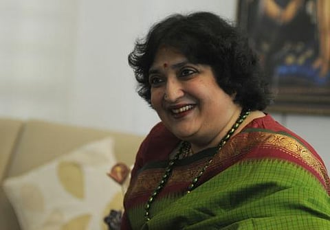 கோச்சடையான் பட விவகாரத்தில் லதா ரஜினிக்கு உச்ச நீதிமன்றம் நோட்டீஸ்