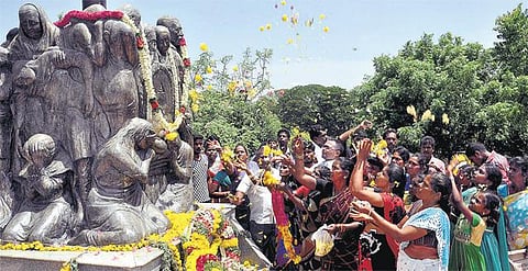 கும்பகோணம் பள்ளி தீ விபத்தின் 12-ம் ஆண்டு நினைவு நாள் அனுசரிப்பு: பெற்றோர்கள், காயமடைந்தோர் அஞ்சலி