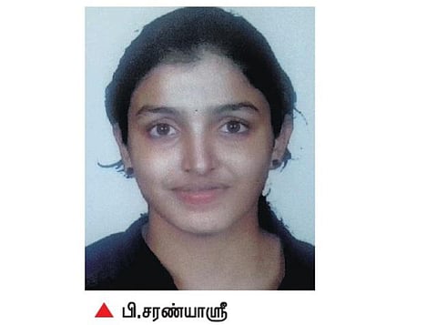 இளைஞர் மேம்பாட்டுத் திட்டத்தின் கீழ் இந்தியாவின் பிரதிநிதியாக சீனா சென்ற கோவை மாணவி