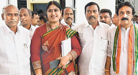 வளர்ச்சிக்கான திட்டங்கள் இல்லை: பட்ஜெட் குறித்து காங்கிரஸ் கருத்து
