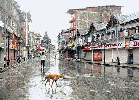 காஷ்மீரில் மீண்டும் ஊரடங்கு உத்தரவு