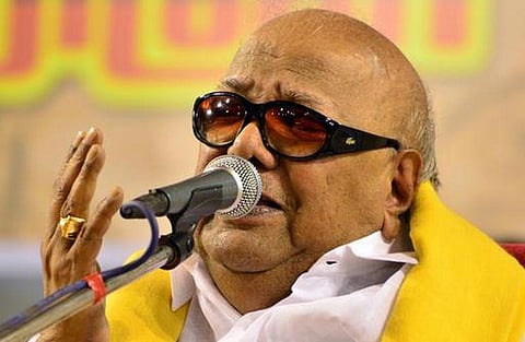 கருணாநிதியுடன் ஆந்திர அமைச்சர் திடீர் சந்திப்பு