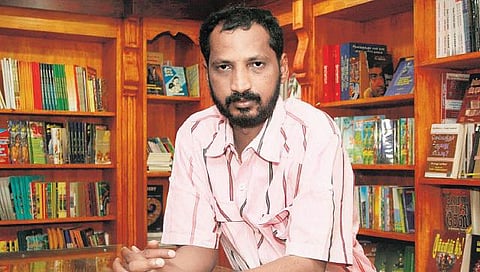 மாயக் காடும் முத்துக்குமார் எனும் வேட்டைக்காரனும்!