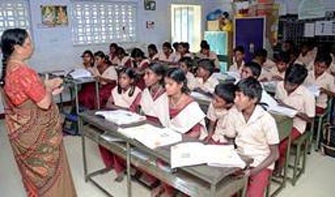 பிளஸ் 2 தேர்ச்சி விகிதத்தை அதிகரிக்க 27 ஆயிரம் முதுகலை ஆசிரியர்களுக்கு சிறப்பு பயிற்சி அளிக்க ஏற்பாடு