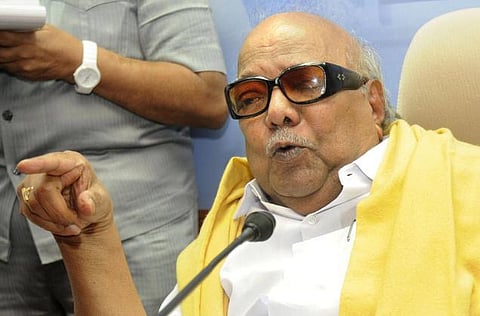 மின் வாரியத்தை நட்டத்தில் வீழ்த்தும் காரியமே நடக்கிறது: கருணாநிதி விமர்சனம்