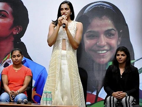 பி.வி.சிந்து, சாக்ஷி மாலிக், திபா கர்மாகர், ஜித்து ராய்க்கு கேல்ரத்னா விருது: குடியரசுத்தலைவர் வழங்கினார்