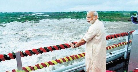 ரூ.12,000 கோடியில் பாசனத் திட்டம்: குஜராத்தில் தொடங்கி வைத்தார் பிரதமர் மோடி