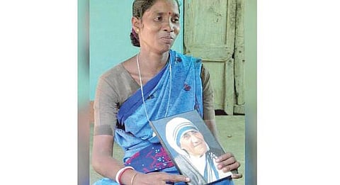 கொல்கத்தாவில் புற்றுநோயை குணமாக்கிய ஒளி: அன்னை தெரசாவின் முதல் அற்புதத்தை வெளிப்படுத்திய பெண்