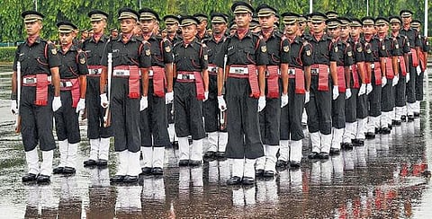 ஒன் வுமன் ஆர்மி!