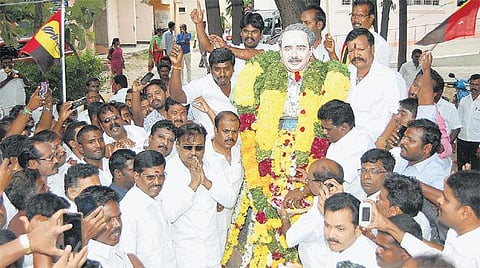 தொண்டர்களுக்கு தொடர்ந்து மிரட்டல்கள்: விஜயகாந்த் குற்றச்சாட்டு