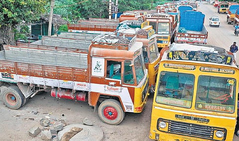 காவிரி போராட்டத்தால் 20 நாட்களுக்கும் மேலாக முடங்கிய மண்டியாவில் இயல்புநிலை திரும்புகிறது
