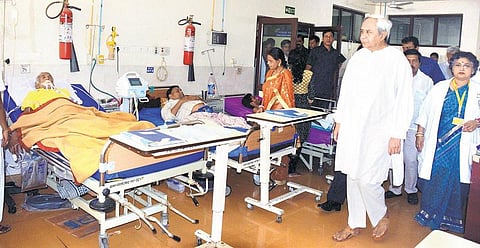 ஒடிஷா தனியார் மருத்துவமனை தீ விபத்து: 4 ஊழியர்கள் பணியிடை நீக்கம்