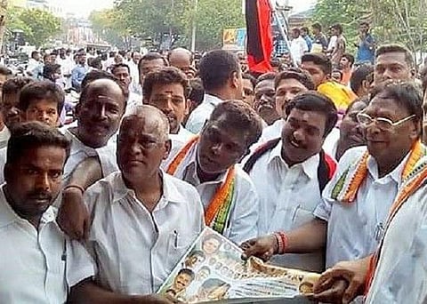 இடைத்தேர்தல் பிரச்சாரத்தை தொடங்கினார் நாராயணசாமி