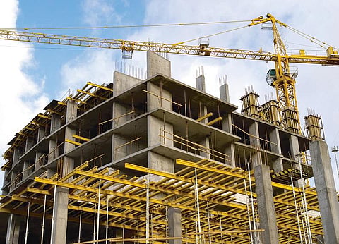 வீடு என்னும் கனவில் கவனம் வைப்போம்