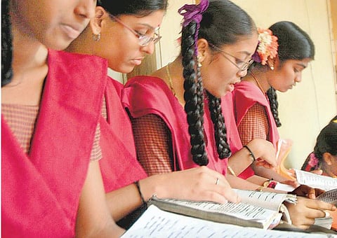 ‘பிளஸ் டூ’ தேர்வுக்குத் தயாரா? - அதிக மதிப்பெண்களுக்கு ஆங்கிலம் இரண்டாம் தாள்
