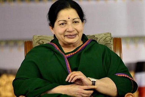 இன்னும் 3 நாட்களில் தீவிர சிகிச்சைப் பிரிவில் இருந்து தனி அறைக்கு மாற்றப்படுகிறார் முதல்வர்