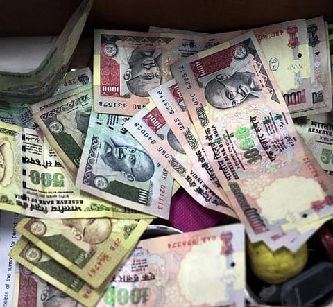 500, 1,000 ரூபாய் நோட்டுகளுக்கு மாற்றாக ரூ.13.6 லட்சம் கோடி தேவை
