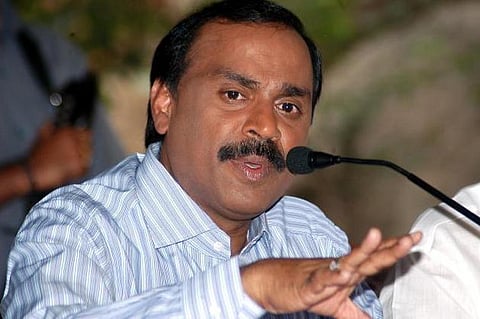 ஜனார்த்தன ரெட்டி மகளுக்கு ரூ.500 கோடியில் திருமணம்: விசாரணை நடத்த சமூக சேவகர்கள் வேண்டுகோள்