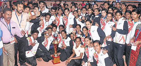 தேசிய ஜூனியர் தடகளம்: சாம்பியன் பட்டம் வென்றது கேரளா- தமிழக அணிக்கு 2-ம் இடம்