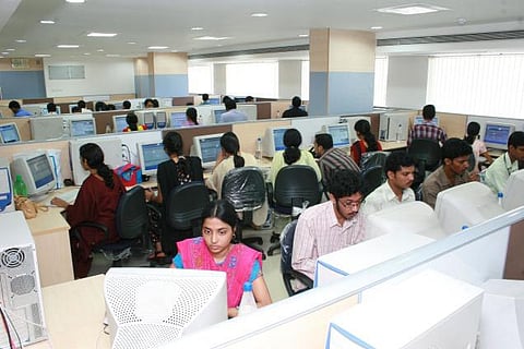 எச்1பி விசா குளறுபடிகளை விசாரிக்க டொனால்டு ட்ரம்ப் உறுதி: ஐடி நிறுவனங்கள் பாதிக்க வாய்ப்பு
