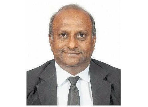 தலைமை செயலாளர் வீட்டில் வருமான வரித்துறை சோதனை: ஆளுநர், முதல்வருக்கு தகவல் தெரிவிக்க வேண்டியதில்லை