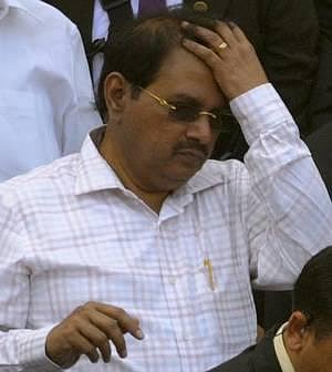 ராம மனோகர ராவ் மகனுக்கு வருமான வரித்துறை சம்மன்