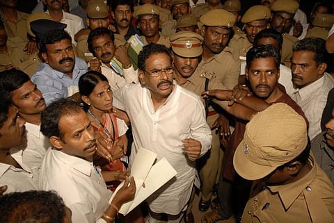 சொகுசு கார் மோசடி வழக்கில் இருந்து எம்.நடராஜனை விடுவிக்க நீதிமன்றம் மறுப்பு
