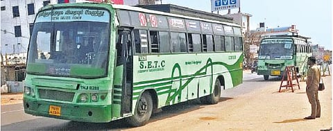 அரசு விரைவுப் பேருந்துகளில் இருக்கை குழப்பத்தால் பெண் பயணிகள் திண்டாட்டம்