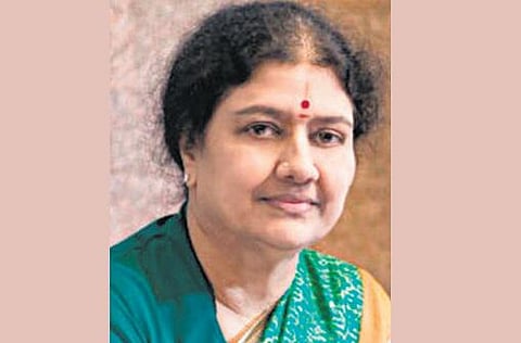 ஆண்டு முழுவதும் விழா கொண்டாட சசிகலா வேண்டுகோள்