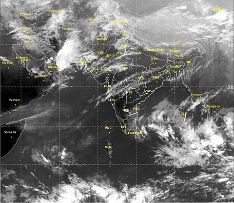 வானிலை முன்னறிவிப்பு: கடலோர மாவட்டங்களில் லேசான மழை வாய்ப்பு