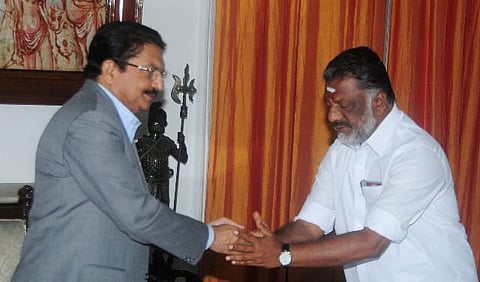 ஆளுநருக்கு தொலைபேசியில் முதல்வர் நன்றி தெரிவித்தார்