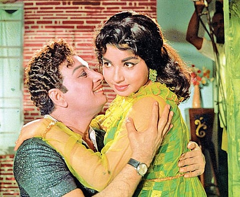 என்னருமை தோழி..! 20: எம்.ஜி.ஆருக்கு ஆலோசனை!