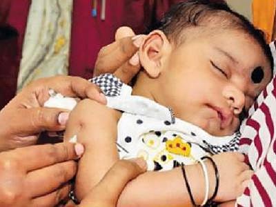 மாணவர்கள் தேர்வை எதிர்கொள்ளும் தருணத்தில் கட்டாய ரூபெல்லா தட்டம்மை தடுப்பூசி போட ஆயத்தமாகும் சுகாதாரத் துறை: பரிசோதனை அடிப்படையில் மேற்கொள்வதை அரசு தவிர்க்குமா?